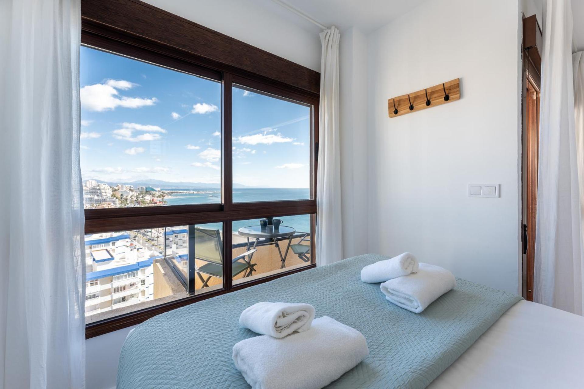Bhost - Torrealmadena Apartment Беналмадена Екстериор снимка
